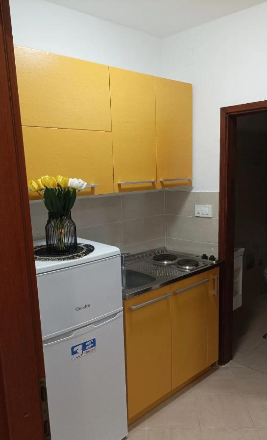 Family Apartments Tomy Punat Exterior photo